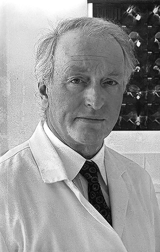 Prof. Dr. Johannes Hellinger